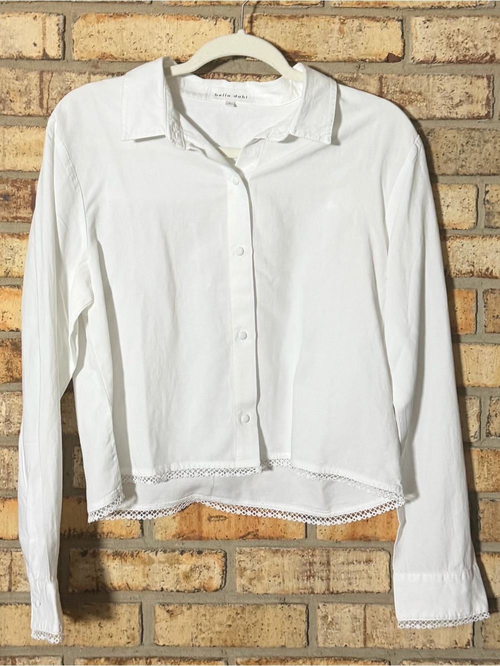 Bella Dahl white button up top L NWT